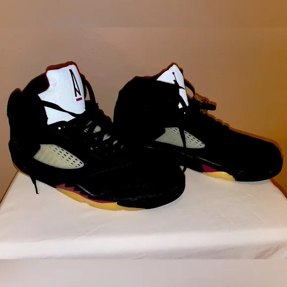 Air Jordan Retro Men's Black Sneakers