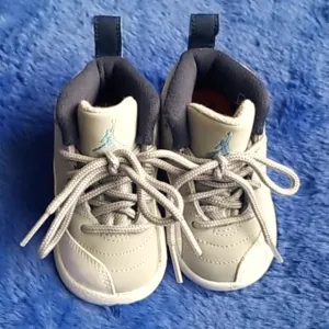 Air Jordan Retro Sneakers