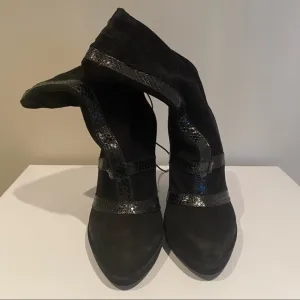 Alberto Guardiani Black Suede Ankle Boots Size 36.5