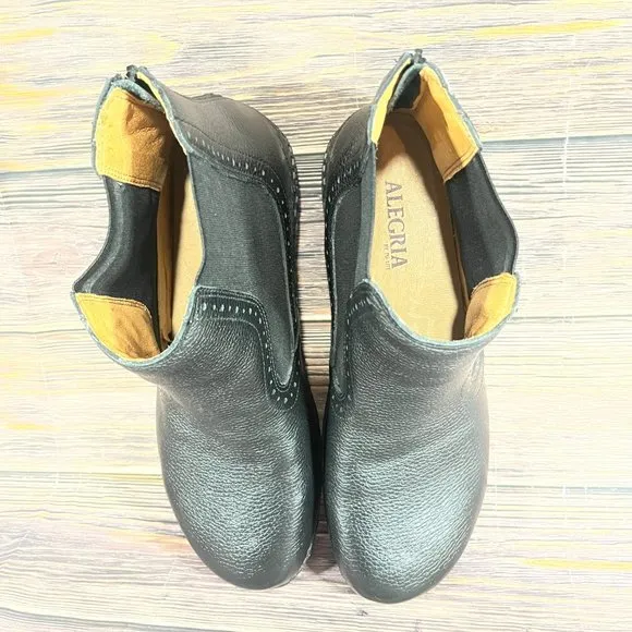 Alegria Men's Jony Black Leather Slip On Chukka‎ Boots