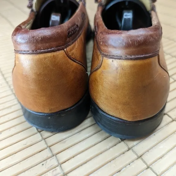Allen Edmonds &quot;Woodstock&quot; Loafers Men's Size 9.5E - Brown Leather  twin Kilt bra