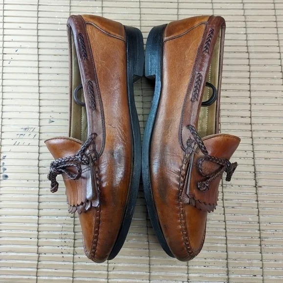 Allen Edmonds &quot;Woodstock&quot; Loafers Men's Size 9.5E - Brown Leather  twin Kilt bra