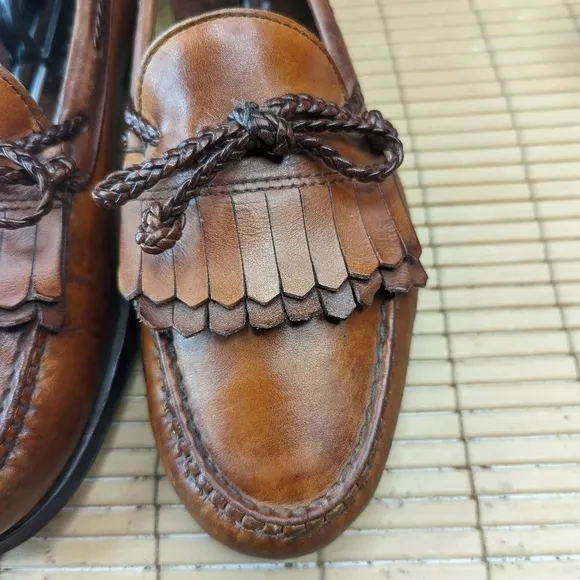 Allen Edmonds &quot;Woodstock&quot; Loafers Men's Size 9.5E - Brown Leather  twin Kilt bra