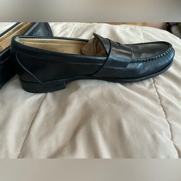 Allen Edmonds CAMERON. Black leather men’s shoes, size 10B‎ very nice condition.