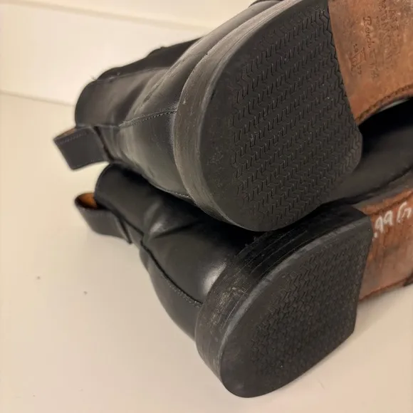 Allen Edmonds Classic Black 7522 Liverpool Chelsea Boots