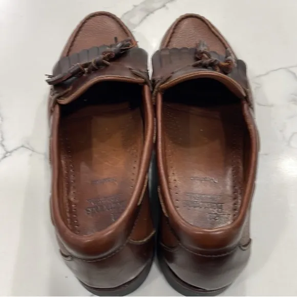 Allen Edmunds Loafers. Men’s Brown Nashua Tassel Shoes. Size 6 1/2 D