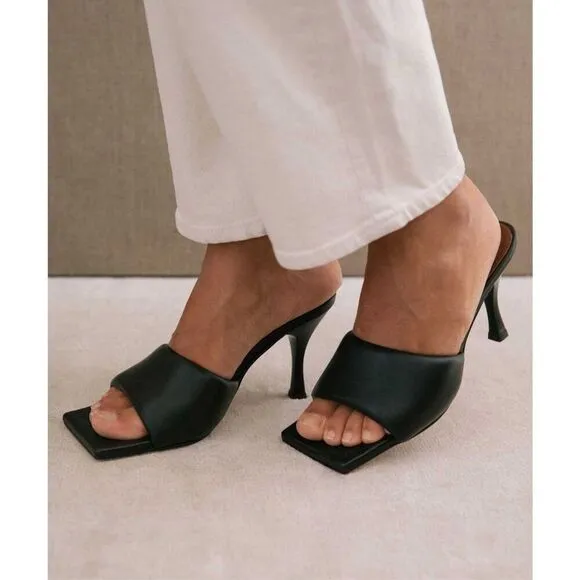 ✨ALOHAS Puffy Leather Sz 40 Mules✨
