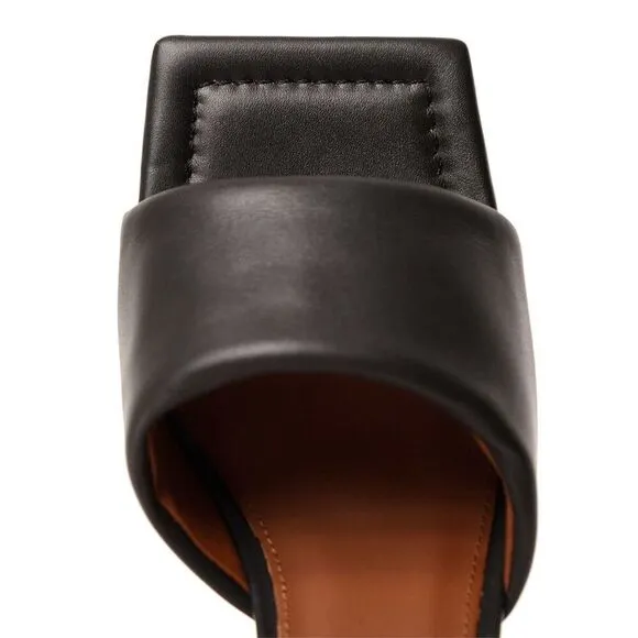 ✨ALOHAS Puffy Leather Sz 40 Mules✨