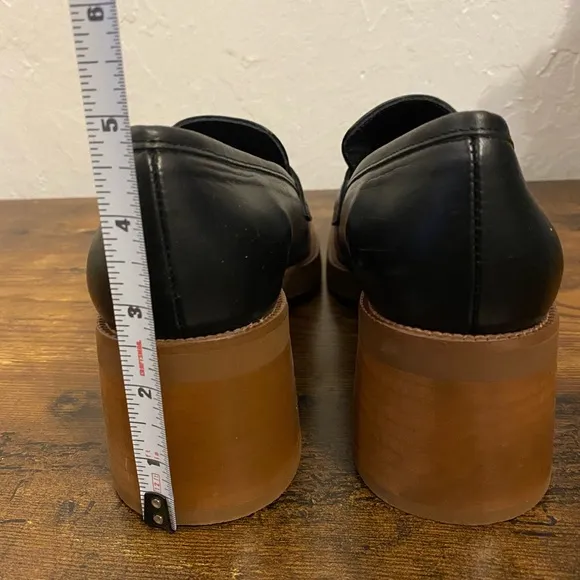 Alohas Roxanne heeled leather loafers in black color Size 9