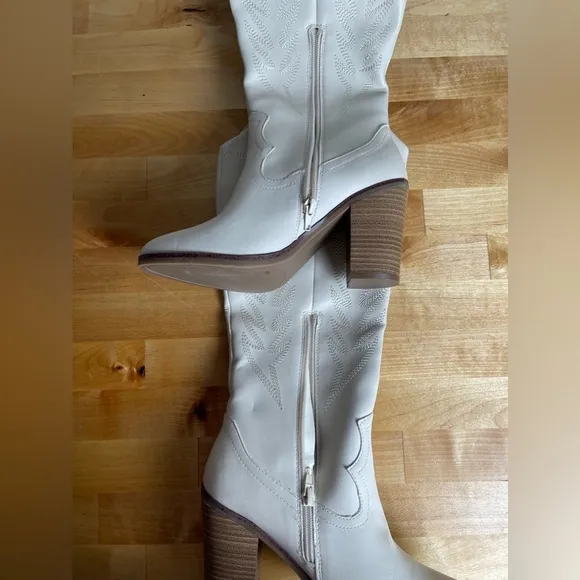 Altar’d State Jewell Heeled Western Boot