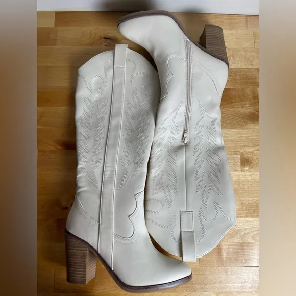 Altar’d State Jewell Heeled Western Boot