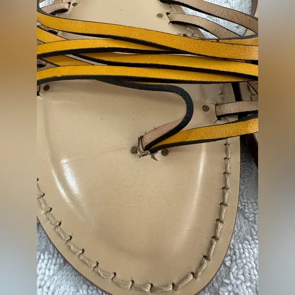 Amanu Orange Yellow Leather Strappy Toe Ring Flat Sandals Size 9 Made in Italy