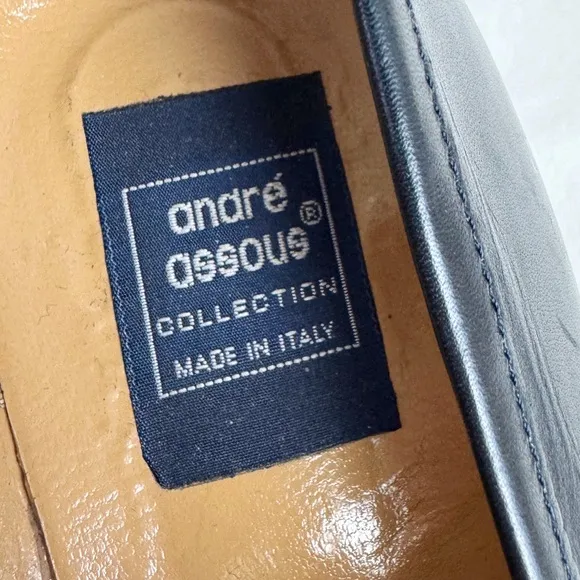 Andre Assous Vintage Heeled Black Leather Loafers