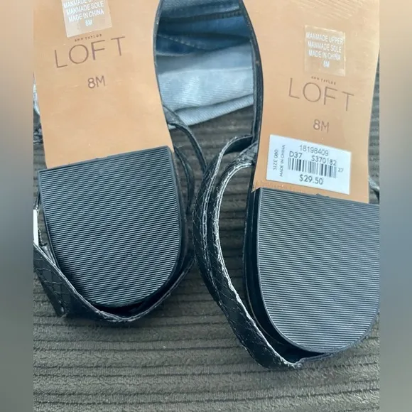 Ann Taylor Loft NWT flat sandals faux snake skin size 8m