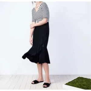 Ann Taylor Gretel Black Slides Flat Sandals Size 10