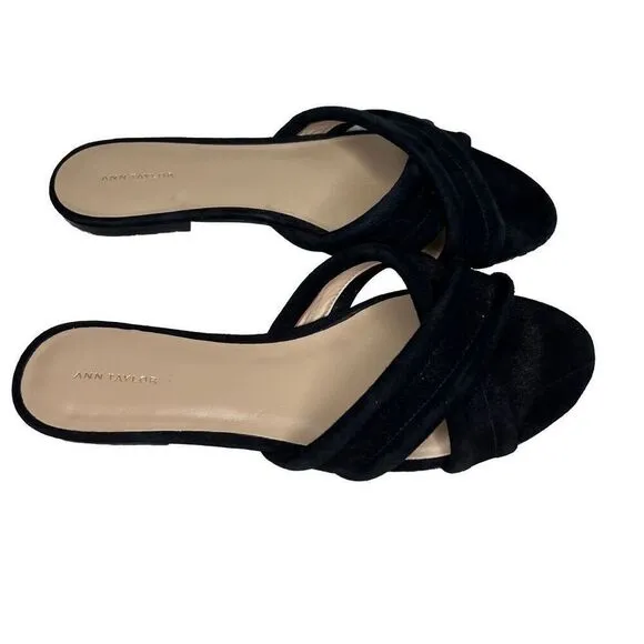 Ann Taylor Gretel Black Slides Flat Sandals Size 10