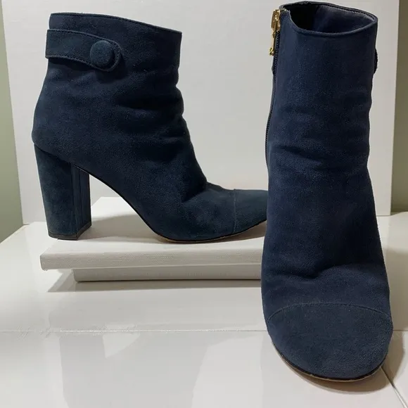 Anne Taylor  chunky heal ankle boots 8m