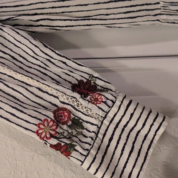 Anthropologie Akemi   Kin Pansy Embroidered Dress Striped