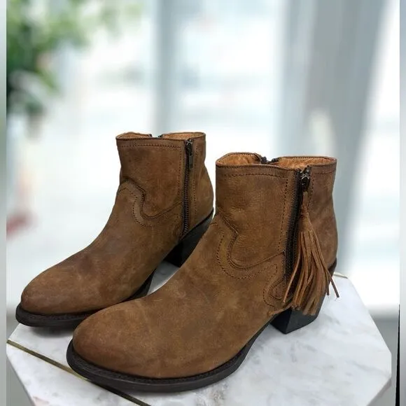 Anthropologie BASKE FRINGED WESTERN Handmade leather Goodyear Welt Boot Size 8