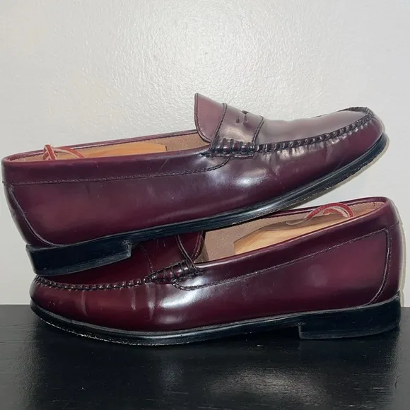 Anthropologie G.H. Bass &amp; Co Diane Leather Loafers.  Size 8.5 Wide.  Red/Brown.