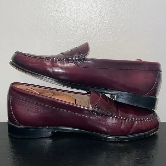 Anthropologie G.H. Bass &amp; Co Diane Leather Loafers.  Size 8.5 Wide.  Red/Brown.