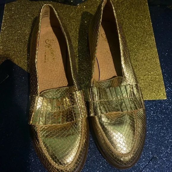 ANTHROPOLOGIE SEYCHELLES GOLD CROC LEATHER Loafers GORG LUX