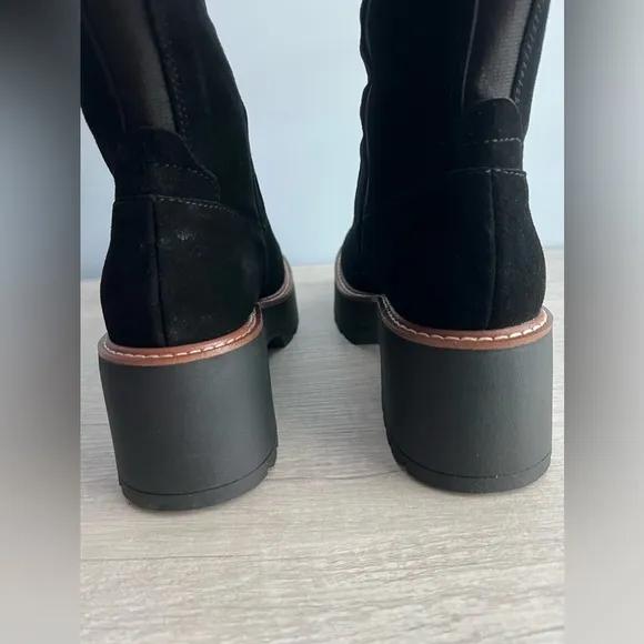 Aqua College Women's Waterproof Gina Platform Black Suede Boots Size 6.5