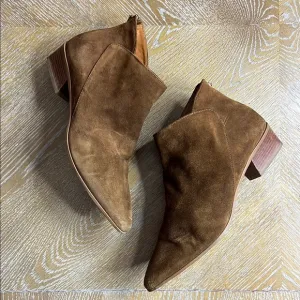 AQUATALIA Brown Suede Ankle Boots 9
