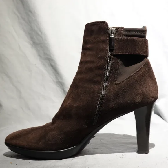 AQUATALIA Dark Brown Suede Block-Heeled Ankle Boots, size 10