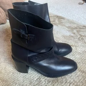 Aquatalia Evette Leather Pull-On Boots Chain Embossed