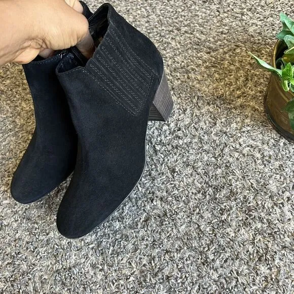Aquatalia Fallon Suede Leather Chelsea Ankle Boots 7.5 Side Zip Black Heeled
