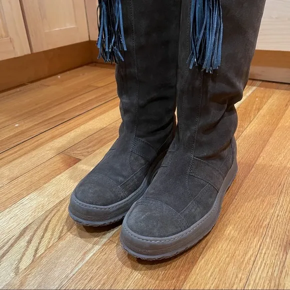 Aquatalia Tall Brown Suede Boots with Tassels Women’s Size 10 EUC