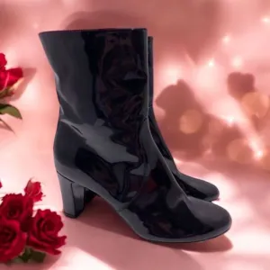 Aquatalia Black Patent Leather Boots Size 9 Never Worn