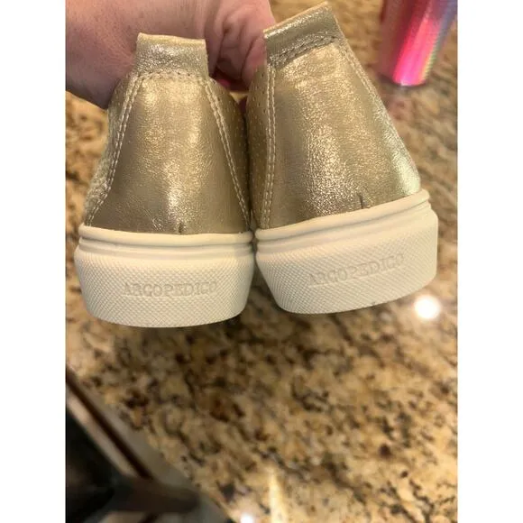 Arcopedico Comfort Gold Sneakers Women's Size 37/ US 7 BOGO
