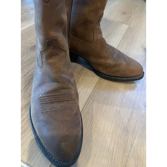 Ariat Brown Western Cowboy Boots with Distressed Leather