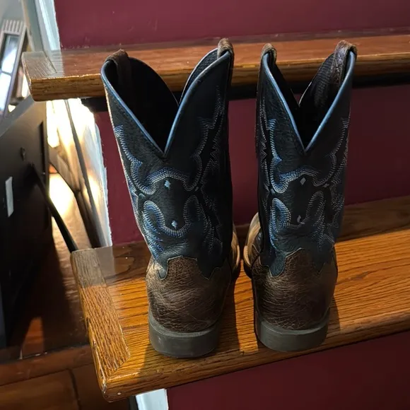 Ariat Classic Two-Tone Cowboy Boots with Western Stitching