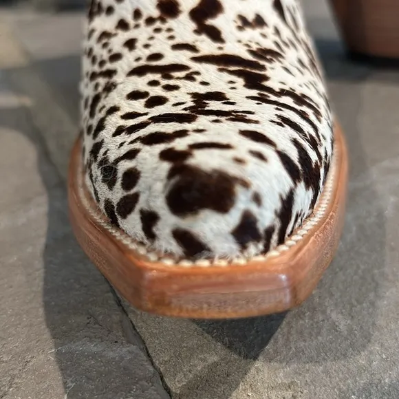 Ariat Dixon Haircalf Cow Hair On 100% leather X toe Westween slip on ankle boots