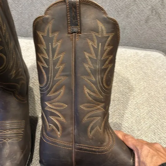 Ariat heritage western distressed brown   Boots 7.5