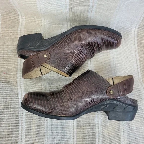 Ariat Leather Slip On Mules Brown Size 9B Vintage Retro