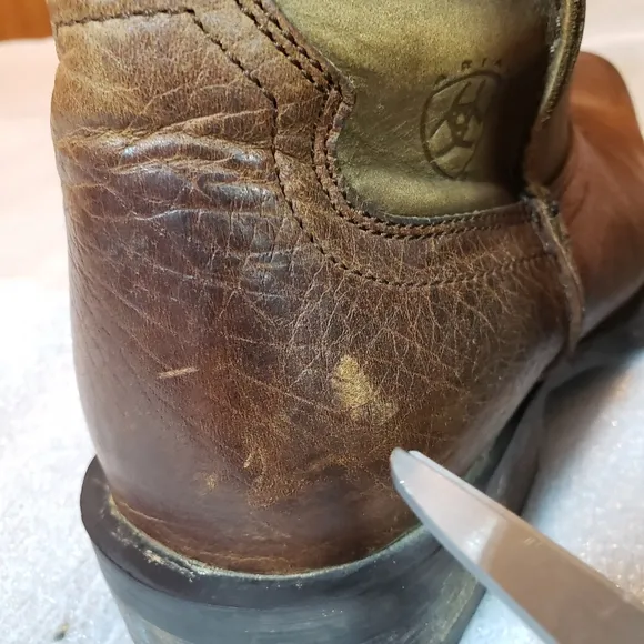ARIAT Men's 9 D Rambler Western Boots Brown Leather Square Toe 10002317 Flaws