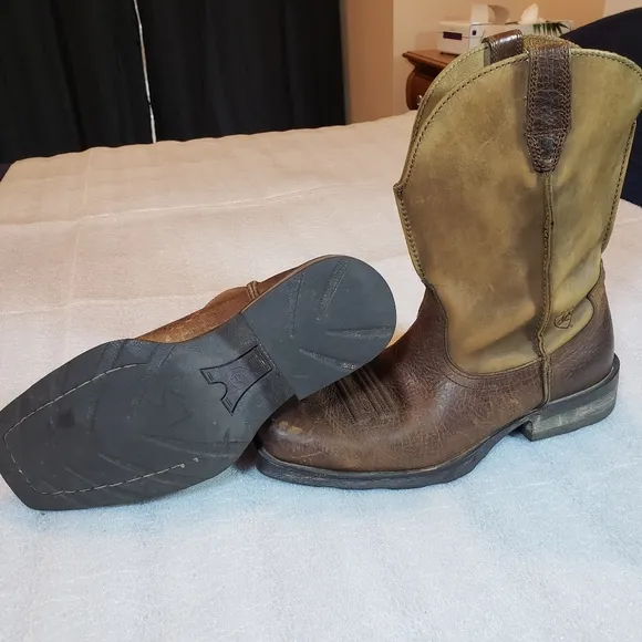 ARIAT Men's 9 D Rambler Western Boots Brown Leather Square Toe 10002317 Flaws