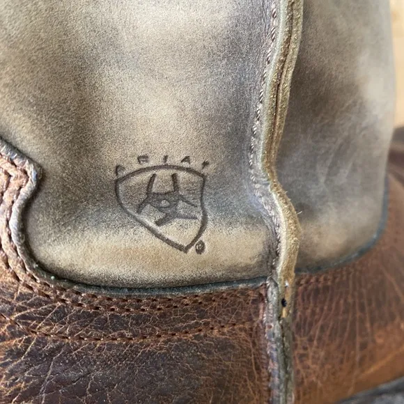 Ariat Men’s Rambler Distressed Western Slip on Boots