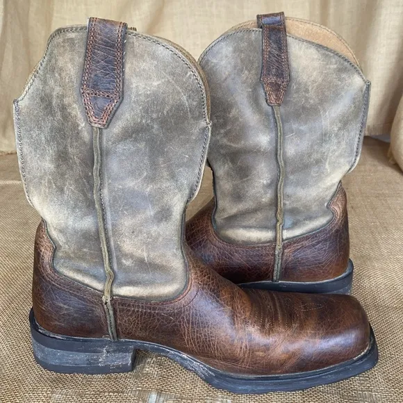 Ariat Men’s Rambler Distressed Western Slip on Boots