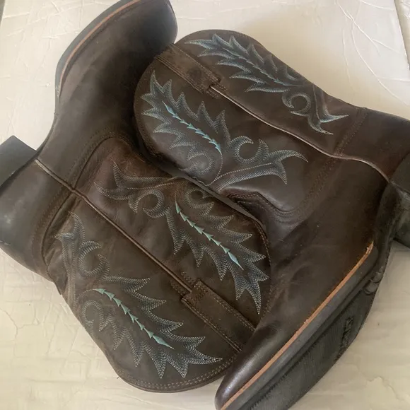 Ariat men’s western boots