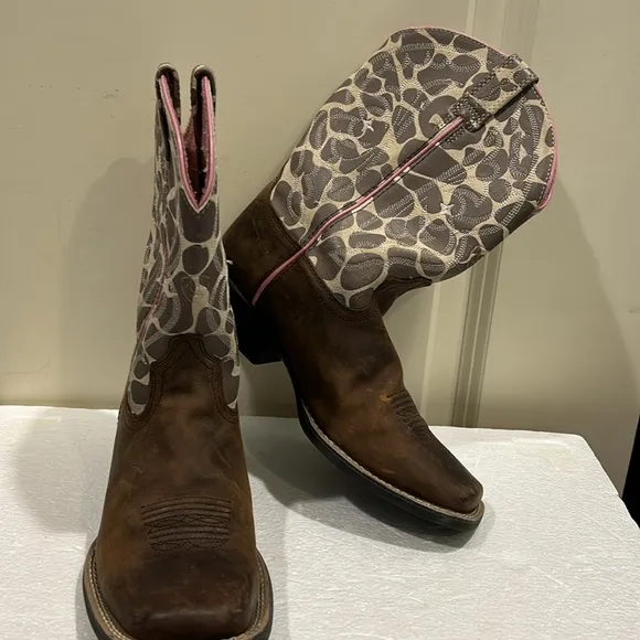 ARIAT Quickdraw slip in western leather upper/animal print cowgirl boots size 3