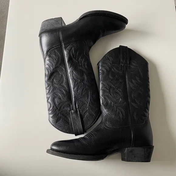 Ariat R Toe Western Boot Black Leather Size 7D Cowboy Southwestern