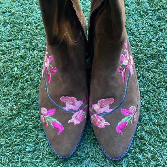 Ash “Jess Ter” Embroidered Suede Boots