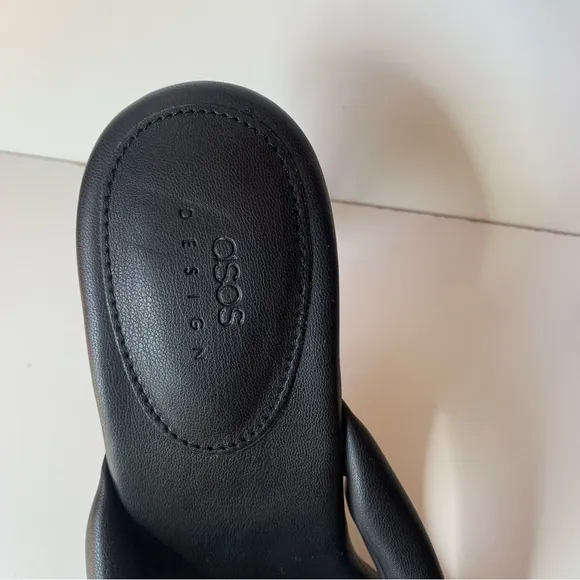 Asos Black Women’s high heels Sandals Square Front and heels Size 9