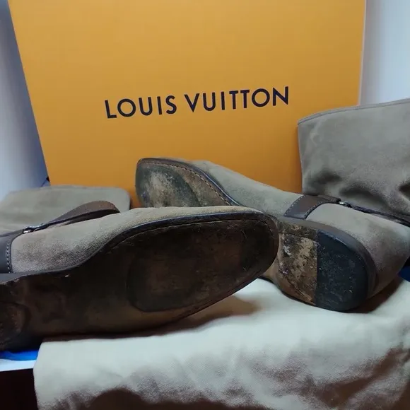 Auth Louis Vuitton Brown Suede and Leather Boots Style FD0172 6 Size 6