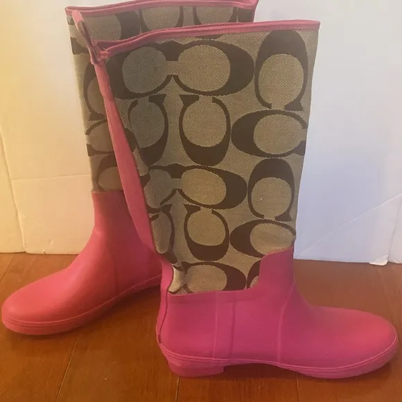 Authentic Coach Paige  pink brown slip on Rain boots sz 8 READ